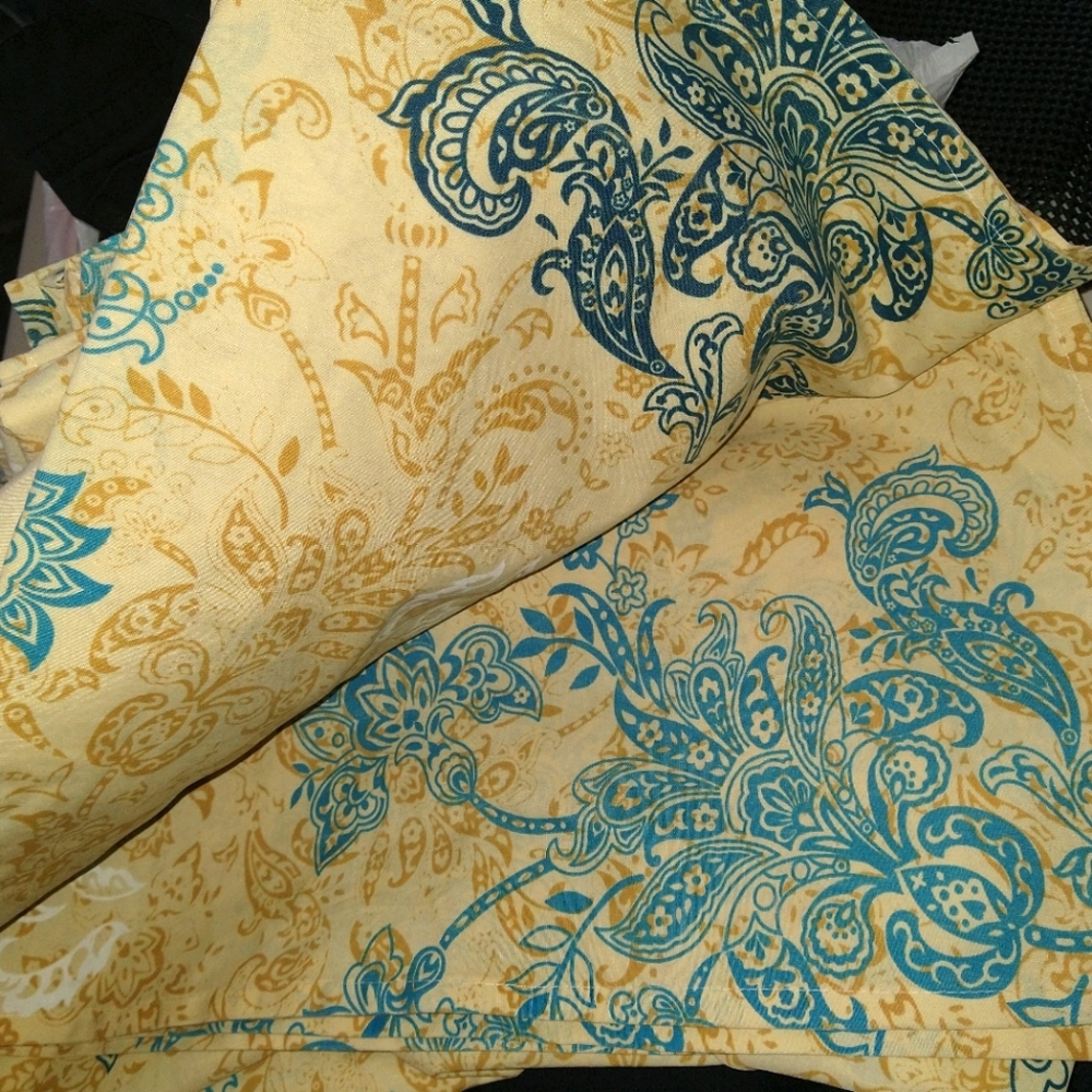 EUC Queen Sheet Set